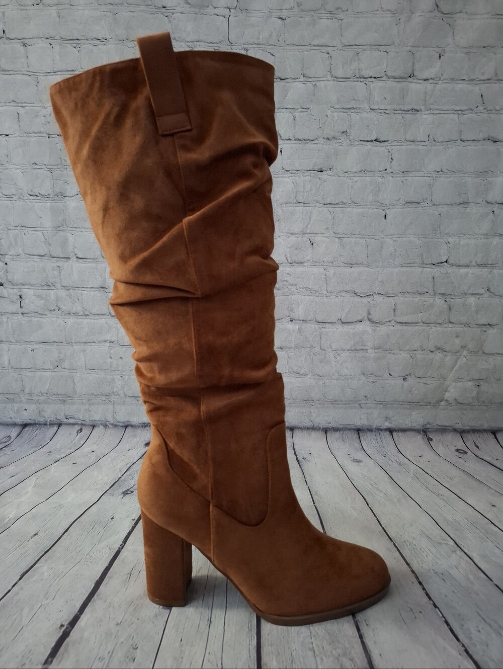 NIB Eteridrey Brown Suede Knee High Slouch Boots - Size 9